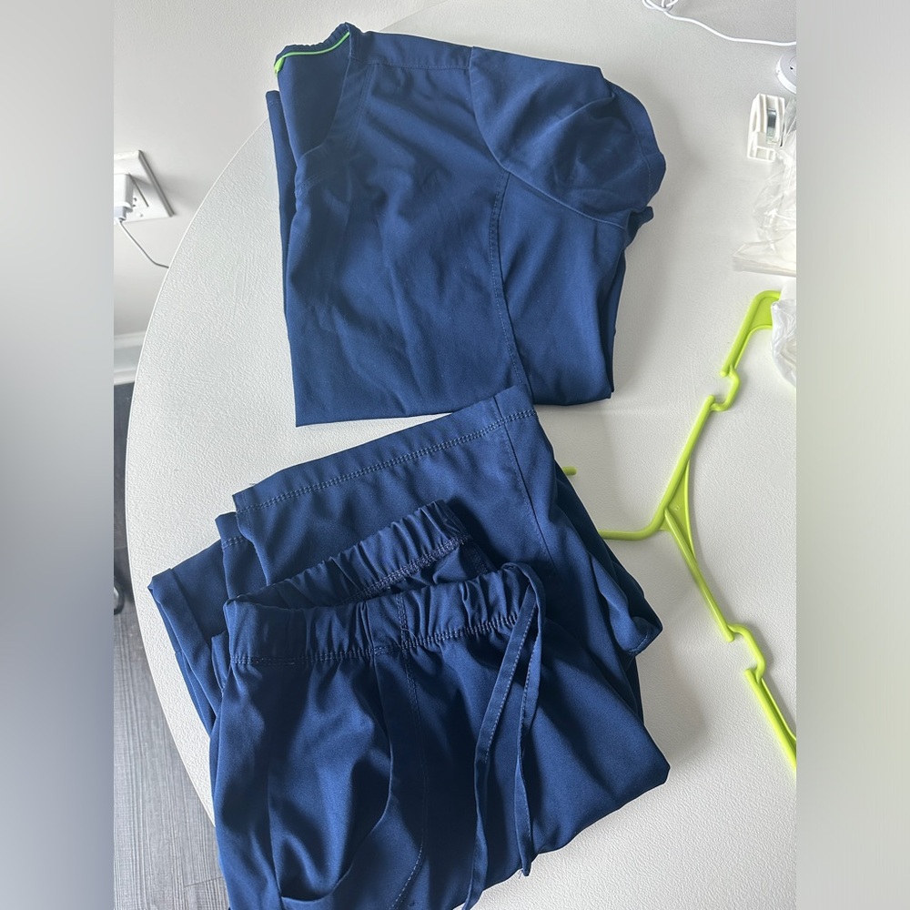 Healing hands scrub set size L